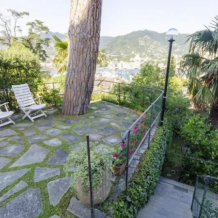 Joivy Apt With Amazing Sea View And Patio, Next To Port Of Rapallo